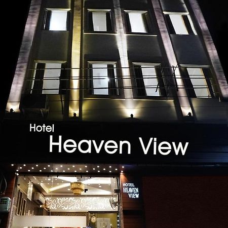 Hotel Heaven View - 50M From Golden Temple Амрітсар Екстер'єр фото